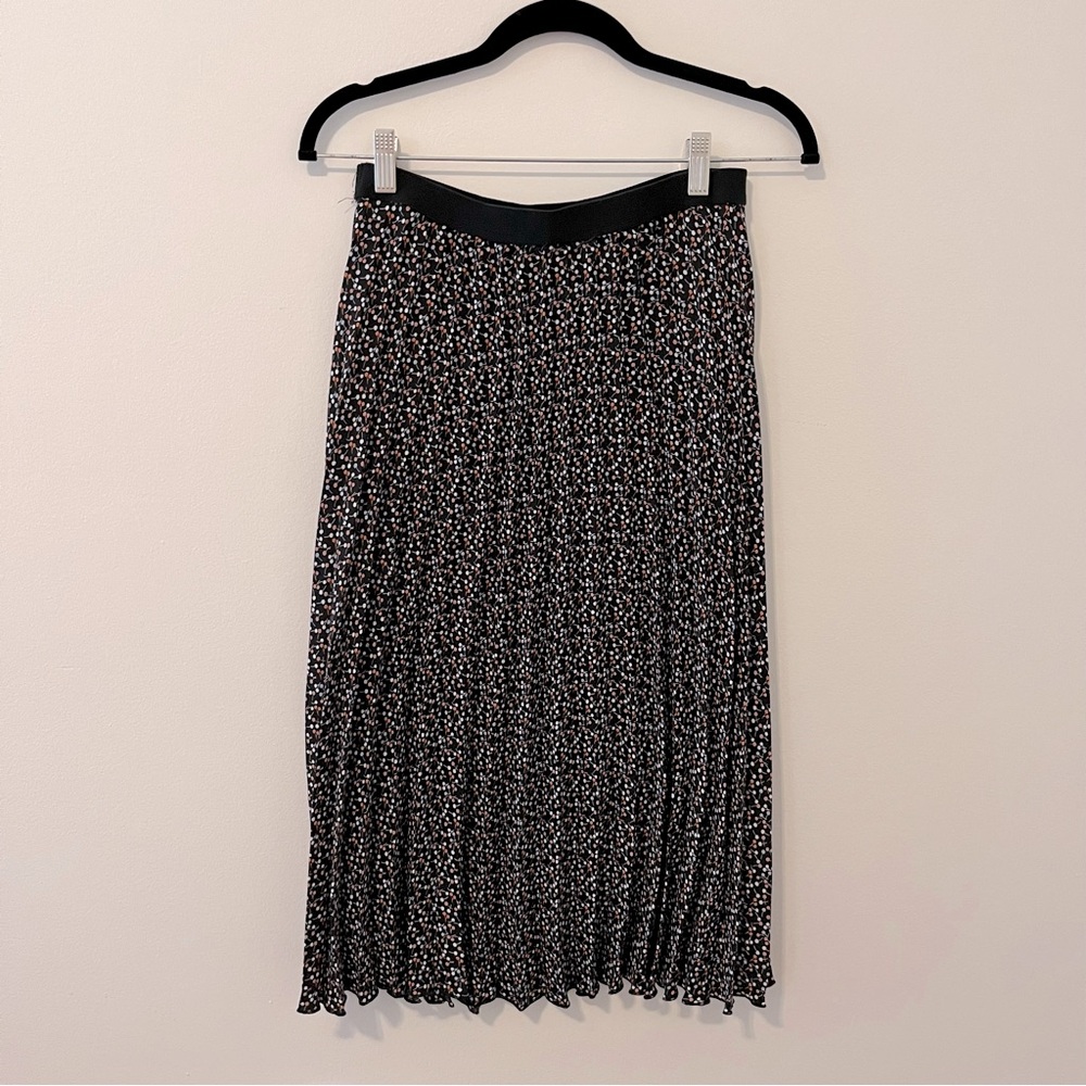 Pleated Black Patterned Midi Skirt